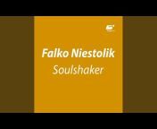 Falko Niestolik - Topic