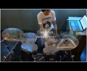 Runell drumming