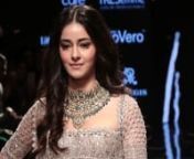 Ananya Panday looked every inch breathtaking in a bridal avatar at LFW 2019. Ananya Panday made sure to grab all the attention as she strutted down the runway in a stunning Bridal creation by Anushree Reddy. She made sure to turn heads in a heavily embellished ivory lehenga that literally made it look like a princess was walking down the runway. She draped the matching dupatta over her shoulders adding that extra bit of femineity to the look. A heavy emerald choker accessorised the look adding m