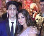 The first glimpse of SRK’s son Aryan Khan posing with mom Gauri will immediately remind you of daddy Khan. Dressed in a super glamorous peach saree, Gauri Khan had us go wowww in admiration and Aryan Khan, on the other hand, looked suave as ever in a blue suit. Shah Rukh Khan was also seen with his wife and son as he entered the venue but he refused to pose before the lenses and headed straight inside the venue. Akash Ambani and Shloka Mehta&#39;s engagement bash in 2018 saw influential personalit
