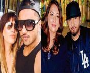 Famous Punjabi singer Yo Yo Honey Singh and Wife Shalini Talwar Resolve Dispute By Divorce &amp; Settlement. singer Yo Yo Honey Singh’s wife Shalini Talwar had filed for divorce in Delhi’s Tis Hazari Court last year accusing Singer of several serious allegations including domestic violence and physical relations with other women. Shalini had demanded 10 crore alimony for divorce from Honey Singh But now a settlement has been reached between the two on Rs 1 crore. Honey Singh and Shalini are now officially divorced. Watch Out &#60;br/&#62; &#60;br/&#62;#YoYoHoneySingh #HoneySinghDivorce #ShaliniTalwar