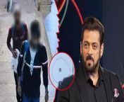 Salman Khan House Firing: Photos of shooters firing went viral, police took BIG action. recently, Shooters were seen in CCTV video after firing outside Bhaijaan&#39;s house. Gunshots were heard outside Salman Khan&#39;s Galaxy Apartment, a dangerous attack after Bishnoi&#39;s threat. Watch video to know more &#60;br/&#62; &#60;br/&#62;#SalmanKhan #SalmanKhanGunFiring #SalmanShooters&#60;br/&#62;~PR.132~ED.140~
