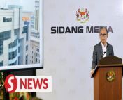 A contract worth RM190.01mil was awarded to HeiTech Padu Bhd before Datuk Farhash Wafa Salvador, the former political secretary to the Prime Minister, became the largest company shareholder, says Communications Minister Fahmi Fadzil.&#60;br/&#62;&#60;br/&#62;Fahmi, who is also unity government spokesman, said at a press conference on Wednesday (April 17) that Prime Minister Datuk Seri Anwar Ibrahim and Transport Minister Anthony Loke provided a comprehensive explanation during the Cabinet meeting earlier about the contract awarded to Heitech Padu by the Road Transport Department (JPJ).&#60;br/&#62;&#60;br/&#62;Read more at https://tinyurl.com/35dbc25d &#60;br/&#62;&#60;br/&#62;WATCH MORE: https://thestartv.com/c/news&#60;br/&#62;SUBSCRIBE: https://cutt.ly/TheStar&#60;br/&#62;LIKE: https://fb.com/TheStarOnline