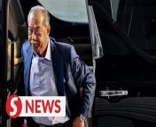 The Kuala Lumpur Sessions Court has allowed Tan Sri Muhyiddin Yassin temporary access to his passport for him to visit a cancer-stricken family member in Australia.&#60;br/&#62;&#60;br/&#62;Sessions Court judge Azura Alwi allowed the Bersatu president&#39;s application during case mention on Wednesday (May 8).&#60;br/&#62;&#60;br/&#62;Read more at https://shorturl.at/hqCGN&#60;br/&#62;&#60;br/&#62;WATCH MORE: https://thestartv.com/c/news&#60;br/&#62;SUBSCRIBE: https://cutt.ly/TheStar&#60;br/&#62;LIKE: https://fb.com/TheStarOnline