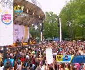 [Live Performance @ ABC-TV SuperStation Morning Show GMA Summer Concert Series - Central Park - Manhattan NYC - October 19th, 2011]&#60;br/&#62;&#60;br/&#62;Love You Like A Love Song&#60;br/&#62;Naturally&#60;br/&#62;Who Says