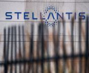 A total of 318,000 vehicles are being recalled by Stellantis, the parent company of Chrysler and Dodge due to air bag parts that can shatter and cause injuries.Documents regarding the recall posted on the National Highway Traffic Safety Administration website said that affected vehicles&#39; side air bag inflators can explode and hurl shrapnel inside the vehicle.
