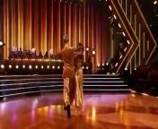 Charity Lawson y Artem bailan el Foxtrot de &#92;