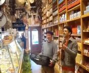 Staff at Edinburgh’s Valvona &amp; Crolla received a food delivery to remember when onion sellers or ‘Onion Johnnies’ arrived in their Elm Row store singing a song accompanied by a banjo. &#60;br/&#62;&#60;br/&#62; The shop manager described the scene as “quite an entrance.”