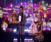 Terry Fator, ventriloquist extraordinaire, joins Darci Lynne on stage for an incredible duet!