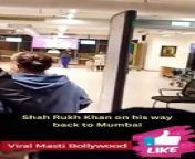 Shahrukh Khan, Riteish Deshmukh &amp; Sidharth Malhotra Spotted at Airport Viral Masti Bollywood