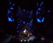 Are You Gonna Kiss Me Or Not - CMA Awards 2011