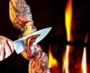 No one will scold you for loading up on tasty meat at a Brazilian steakhouse — but it&#39;s rude to take on more than you can handle! From limiting your salad intake to learning proper fork etiquette, here are some more Brazilian steakhouse rules you should know.