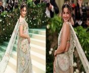 What did the host say to Alia Bhatt in front of everyone, the actress said – I will leave the stage. To know more about it please watch the full video till the end. &#60;br/&#62; &#60;br/&#62;#akibhatt #alibhattpoacher #aliaangry #poacher &#60;br/&#62; &#60;br/&#62;&#60;br/&#62;~HT.97~PR.114~ED.118~