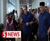 The government welcomes airlines to initiate international routes at Sultan Ismail Petra Airport (LTSIP) in Kelantan after its upgrade early this month, said Transport Minister Anthony Loke during his visit to the airport on Monday (May 13).&#60;br/&#62;&#60;br/&#62;Read more at https://shorturl.at/ikzGT&#60;br/&#62;&#60;br/&#62;WATCH MORE: https://thestartv.com/c/news&#60;br/&#62;SUBSCRIBE: https://cutt.ly/TheStar&#60;br/&#62;LIKE: https://fb.com/TheStarOnline